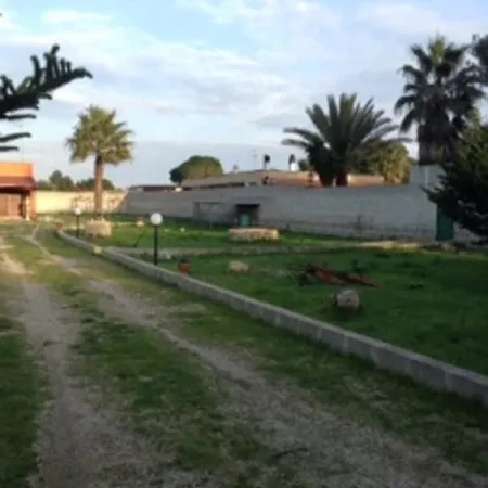 Fabio Holiday Frigole
